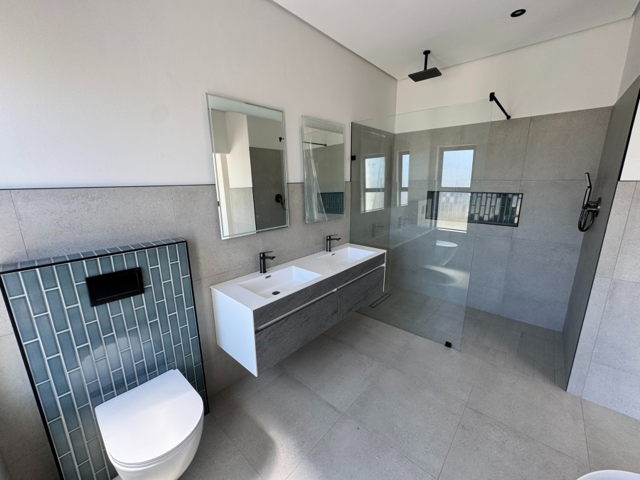 4 Bedroom Property for Sale in Sandown Western Cape